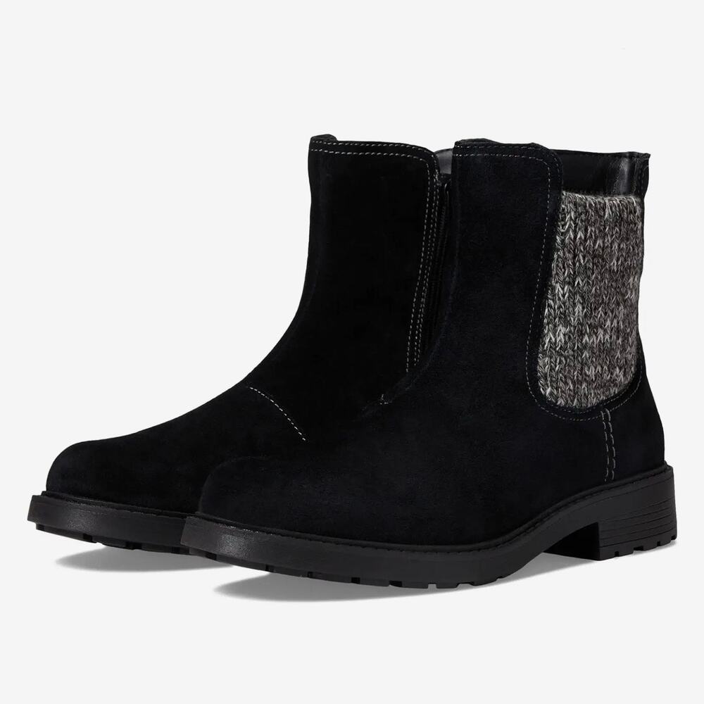 NIB Clarks Opal Sky 9M Black Suede Comfort Ankle Boots Bootie - Picture 9 of 11
